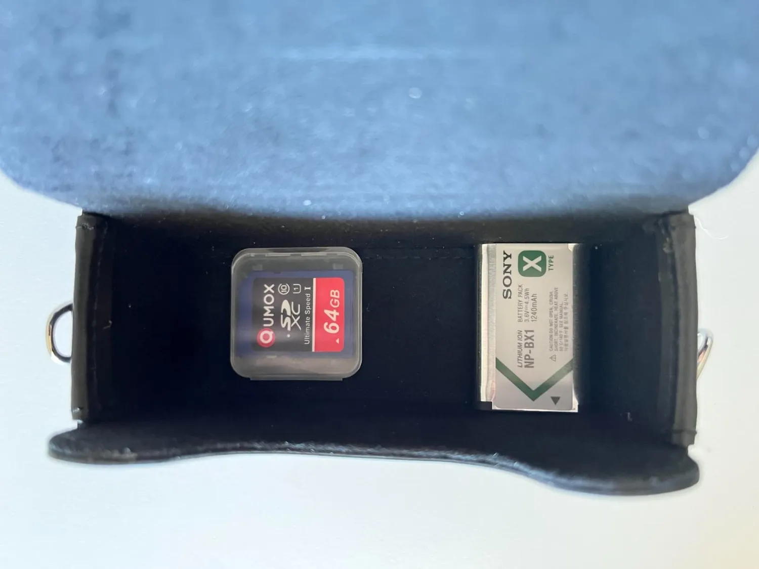 MegaGear MG281 Custodia Fotocamera Ecopelle Nera Sony RX100