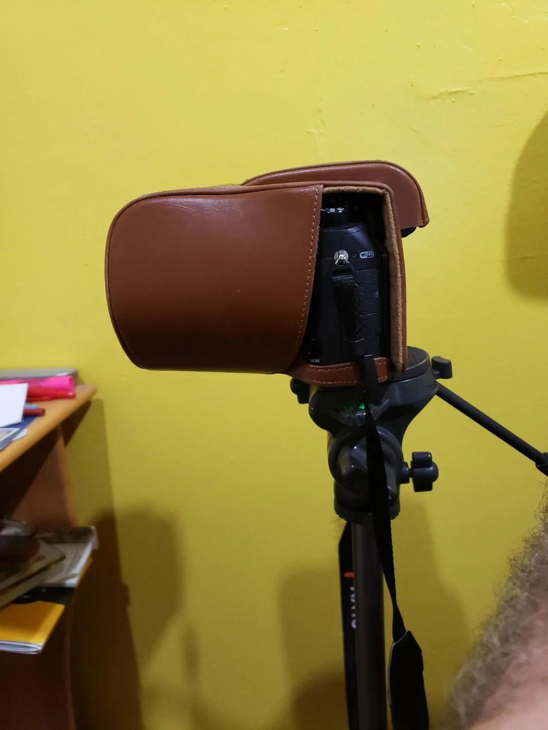 MegaGear MG760 Custodia Fotocamera Sony RX10 Nero Ecopelle