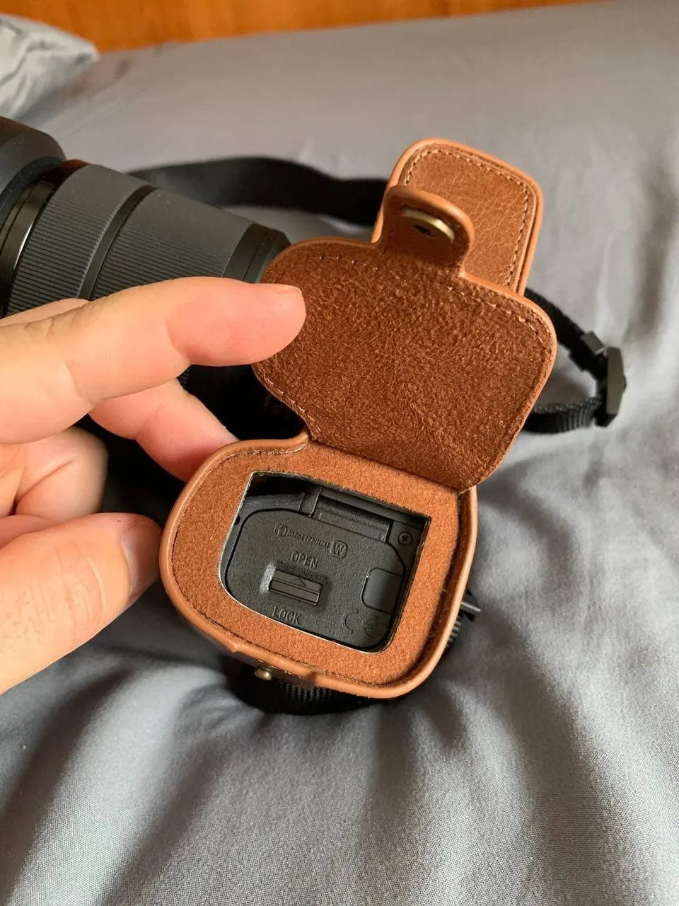 MegaGear Ever Ready custodia A7 II A7R II A7S II nera vera pelle