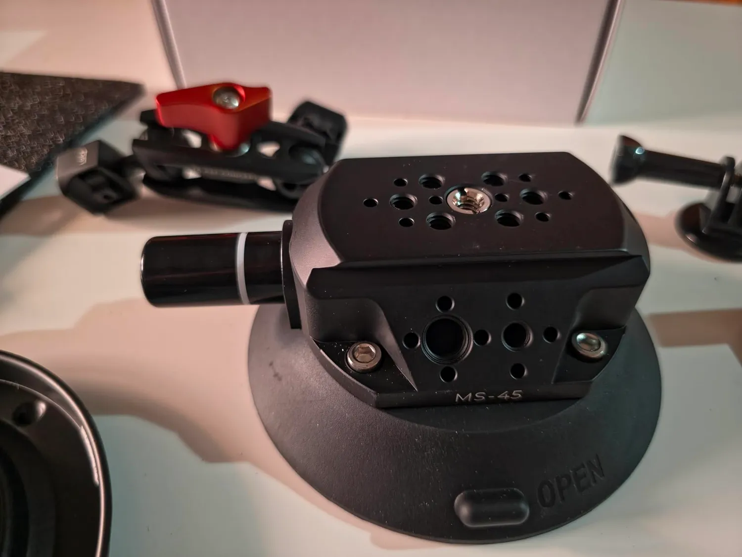 K&F Concept MS45 ventosa 4,5" braccio magico auto