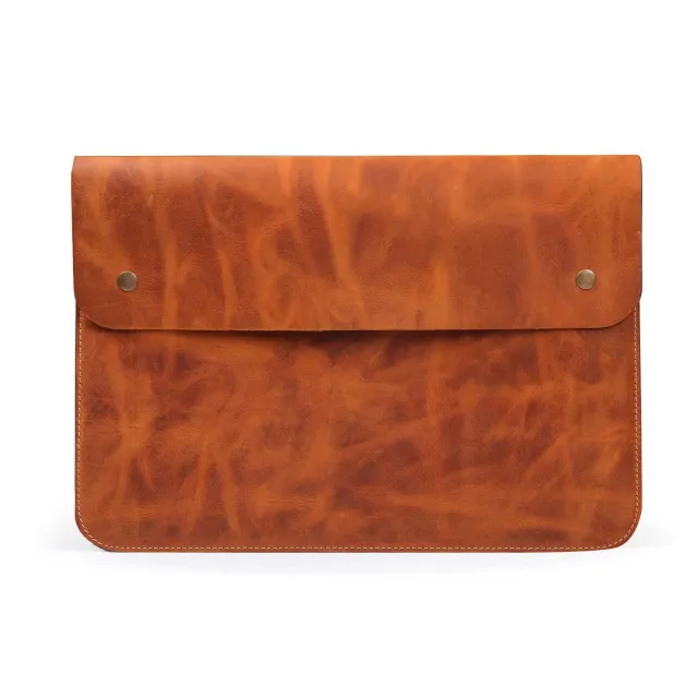 MegaGear Leather custodia laptop 13,3" vera pelle cammello
