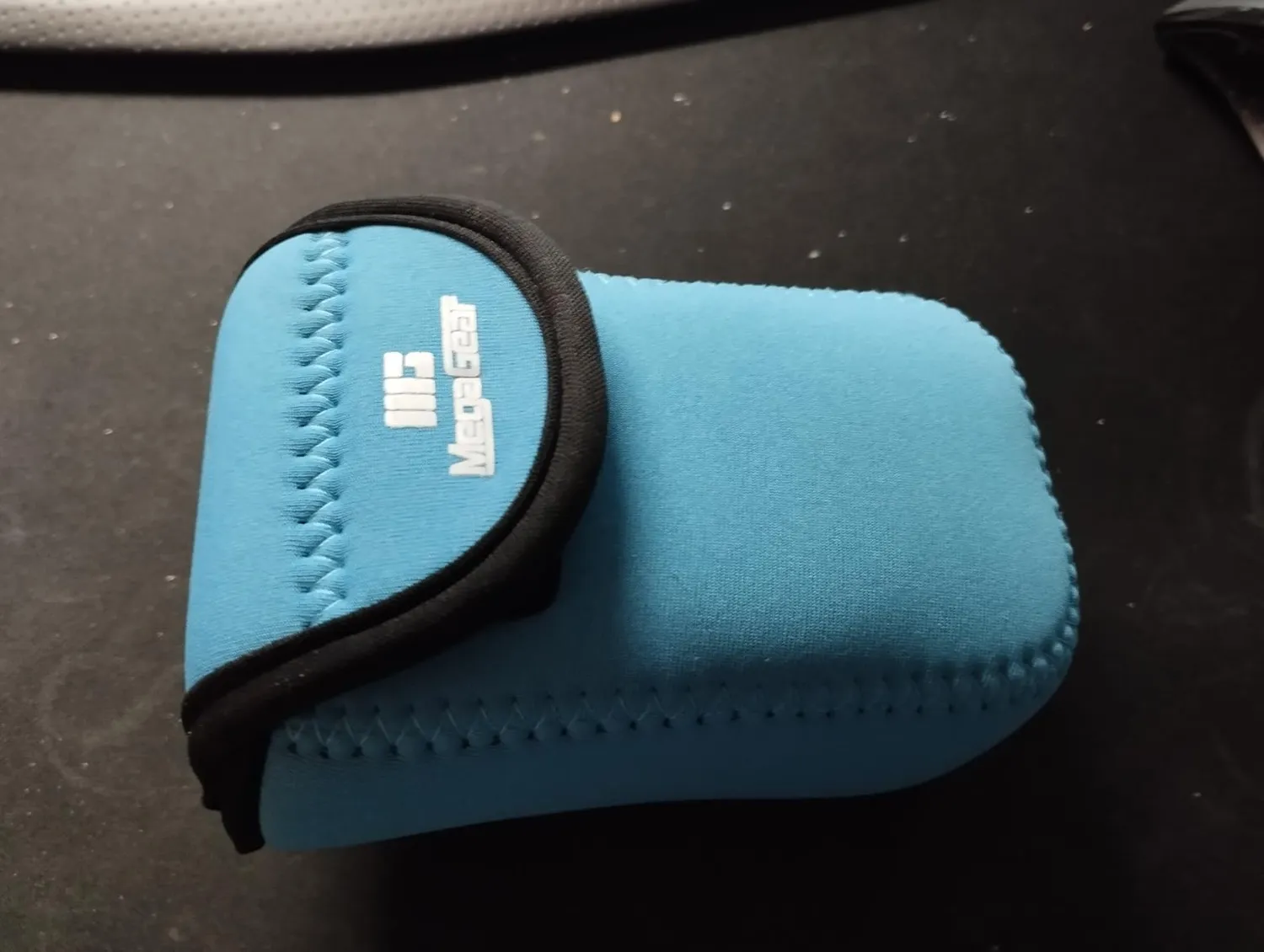 MegaGear Sony ZV-1F ZV-1 custodia neoprene nera