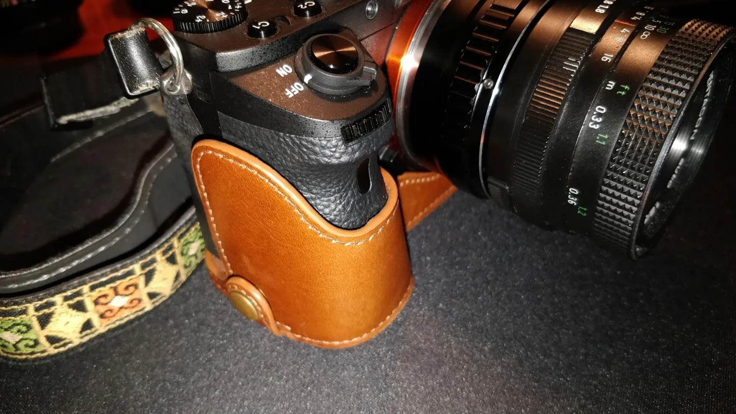 MegaGear Ever Ready custodia A7 II A7R II A7S II nera vera pelle