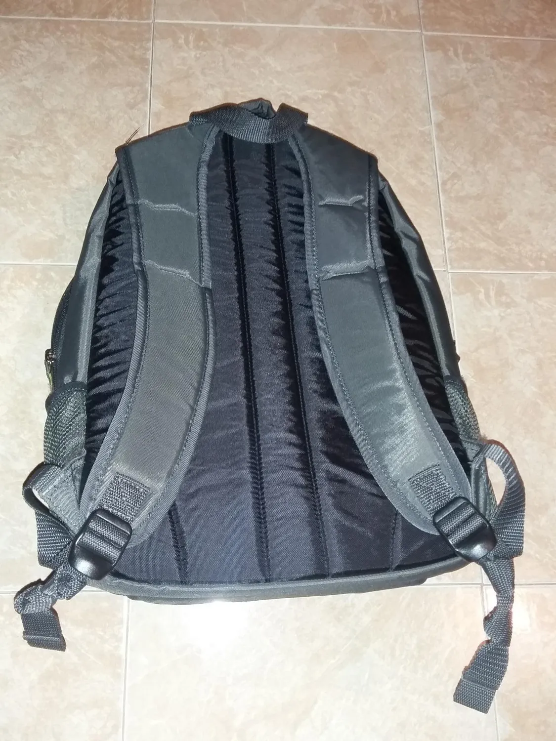 Case Logic Jaunt WMBP-115GZ Zaino Laptop 15.6" Grigio