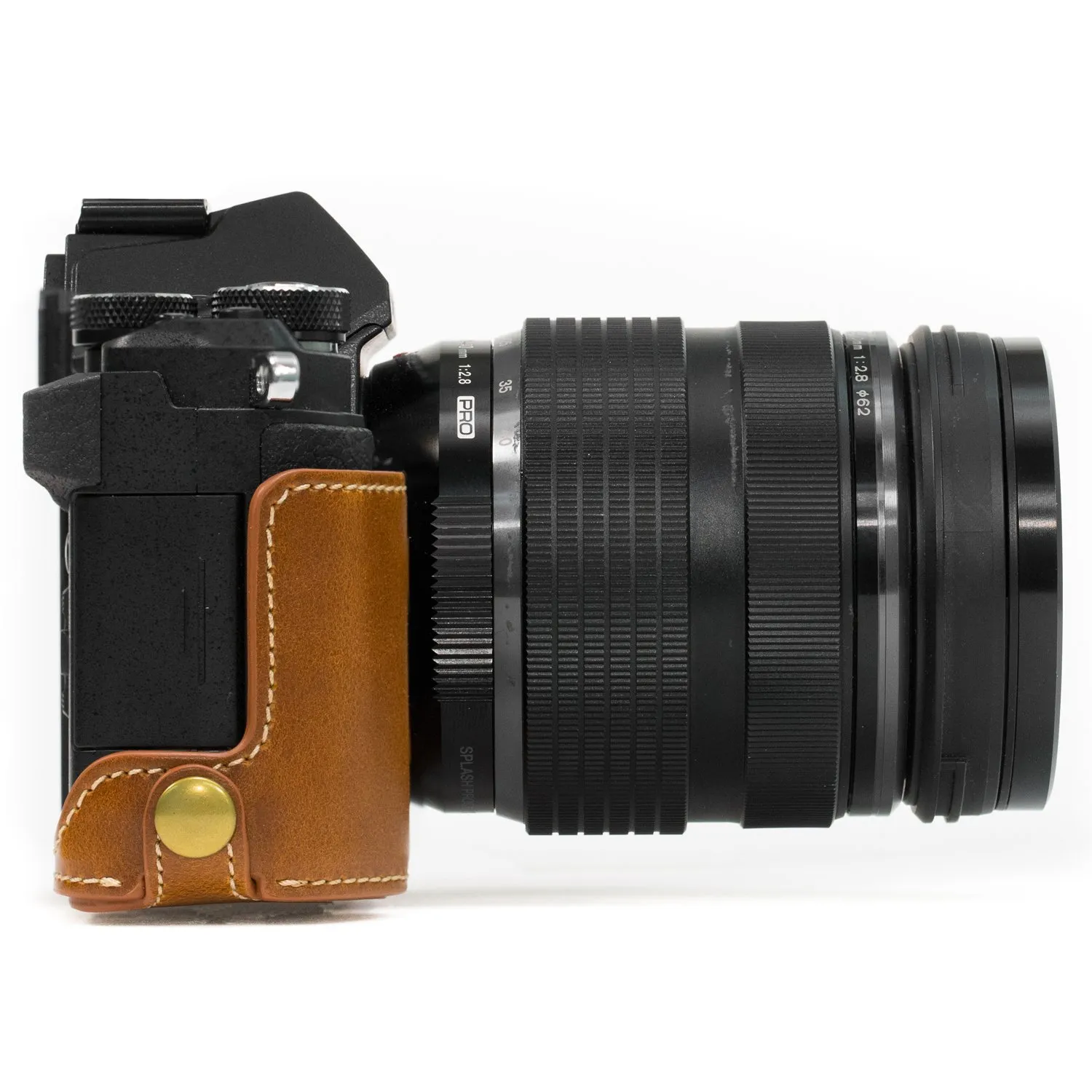 MegaGear E-M5 II Mezza Custodia Finta Pelle Marrone Chiaro
