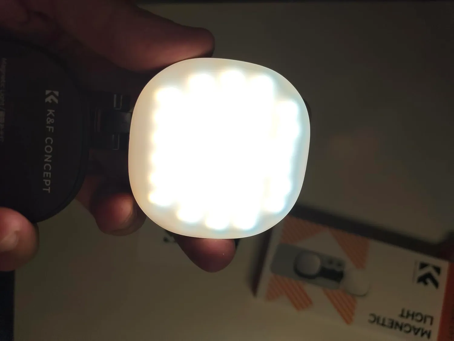 K&F Concept luce selfie magnetica con specchio nera 900 mAh