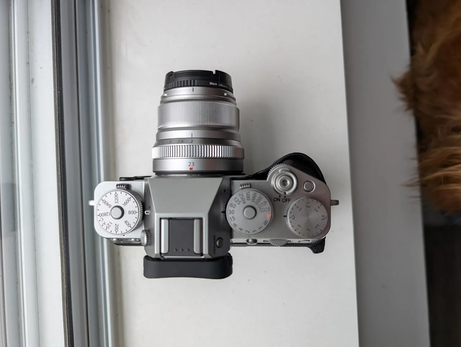 MegaGear custodia fotocamera Fujifilm X-T5 nero vera pelle