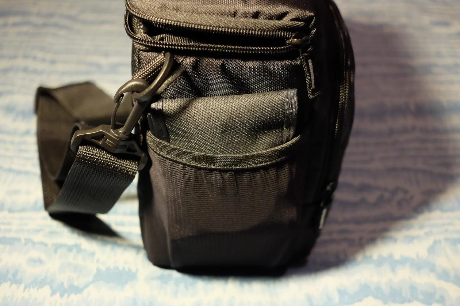 Case Logic TBC-409 Borsa Tracolla Reflex Nero nylon