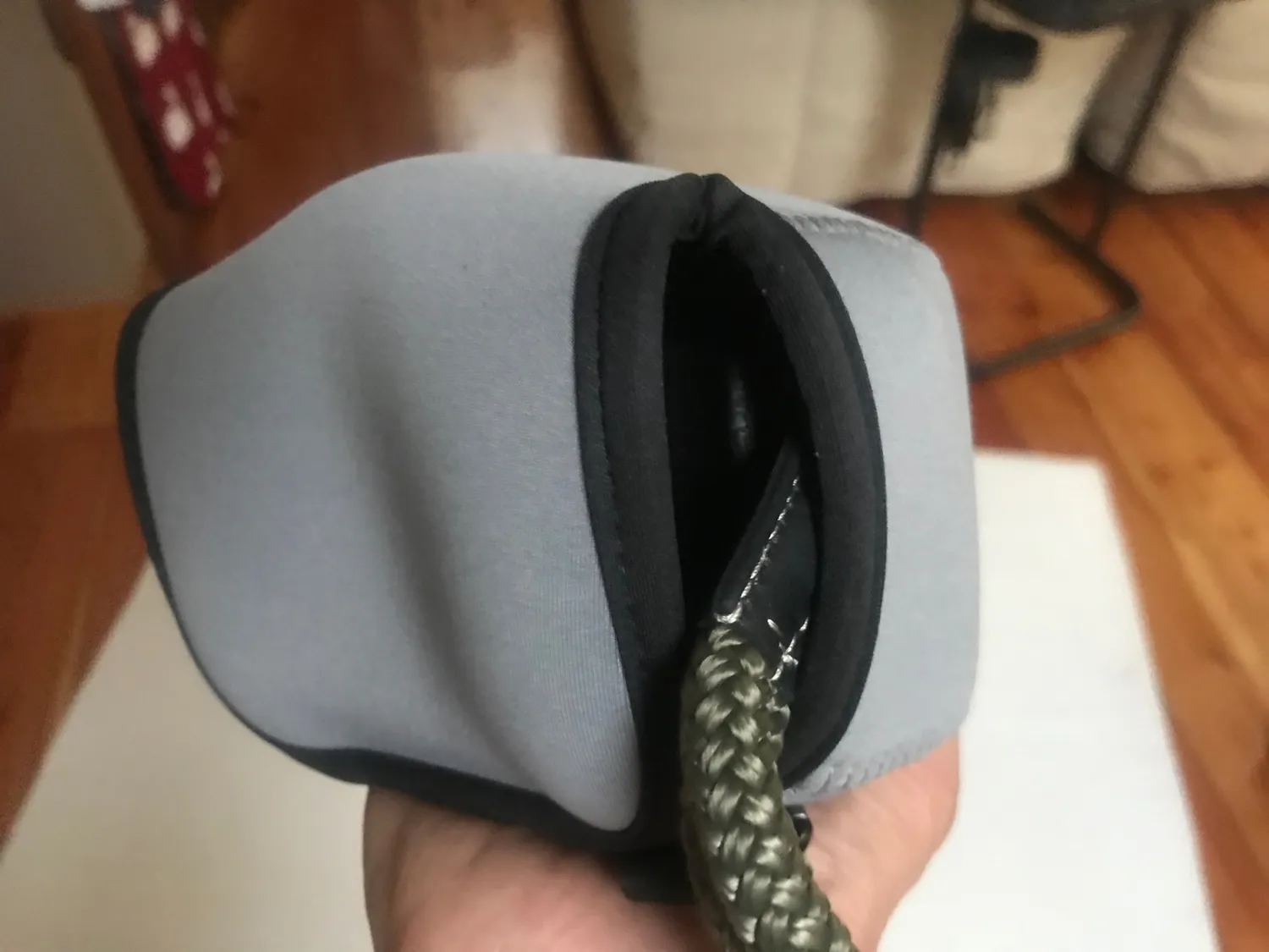 MegaGear custodia neoprene Sony A7 III nera leggera