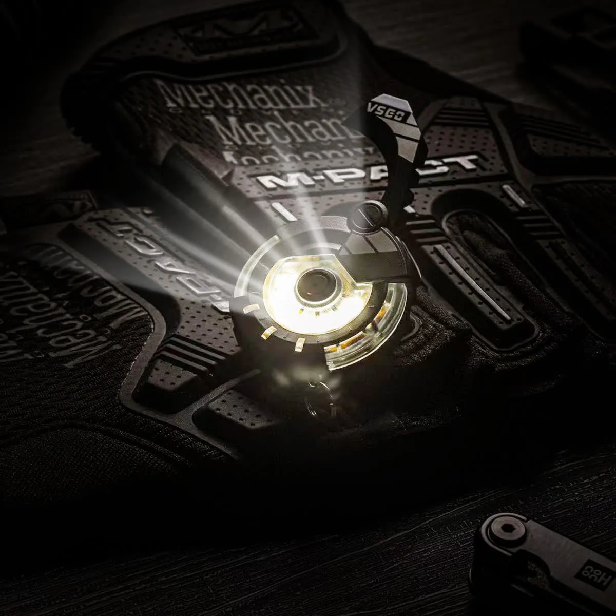 VSGO Black Snipe EDC Light V2.0 mini lanterna nera 150lm