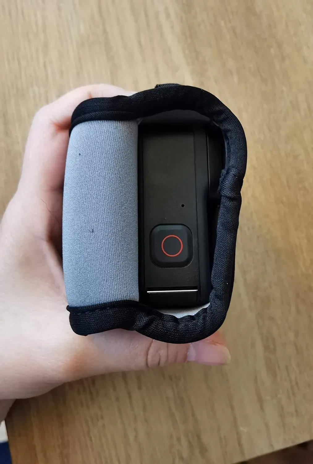 MegaGear custodia neoprene action cam blu piccola