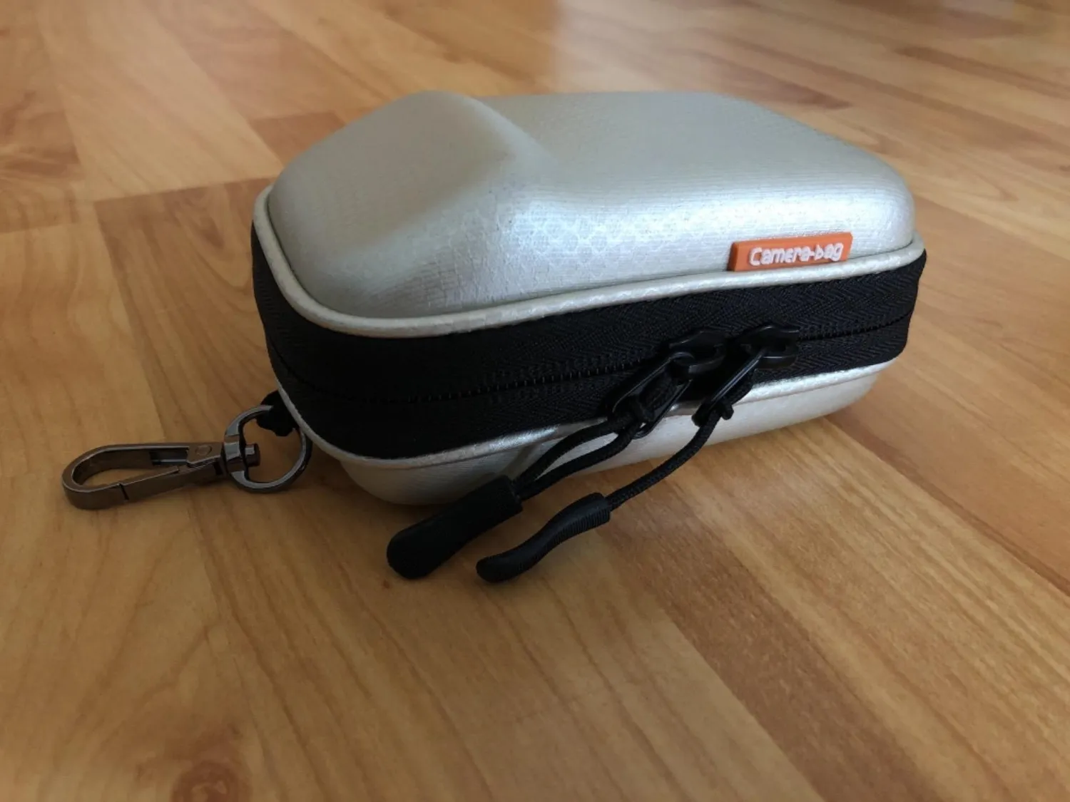MegaGear MG195 astuccio Sony RX100 I II III IV V VI grigio