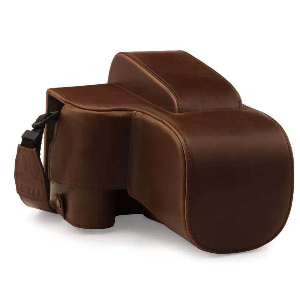 MegaGear Custodia Pelle Nikon Coolpix P950 Marrone Scuro ever ready