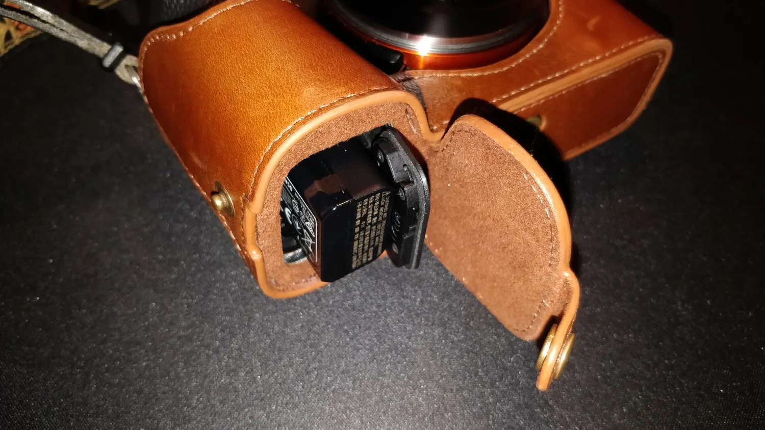 MegaGear Ever Ready custodia A7 II A7R II A7S II nera vera pelle