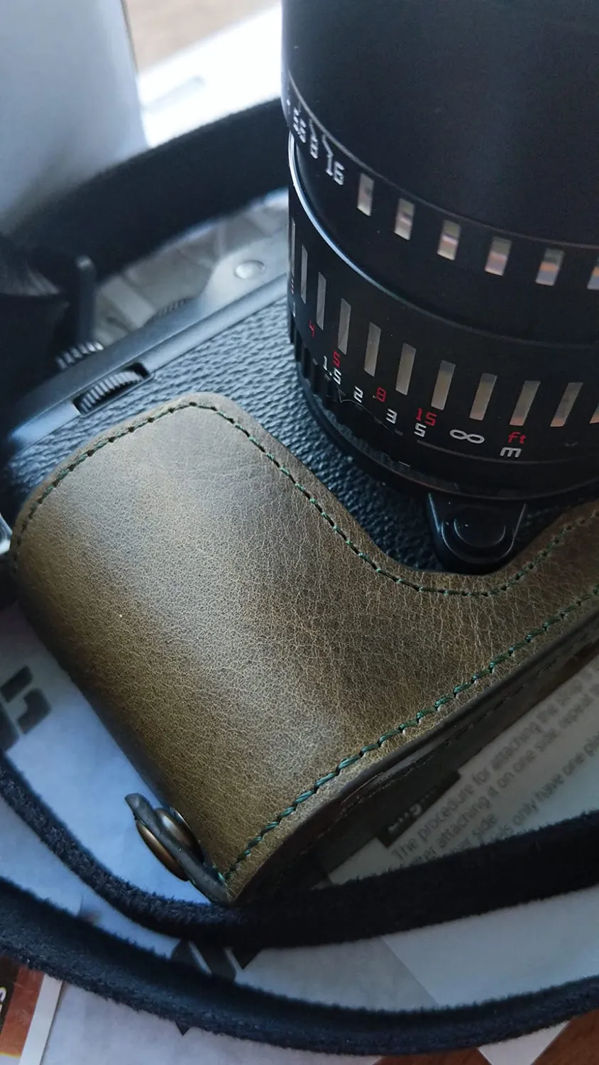 MegaGear MG1342 Custodia Mezza Pelle Fujifilm X-E3 Nera