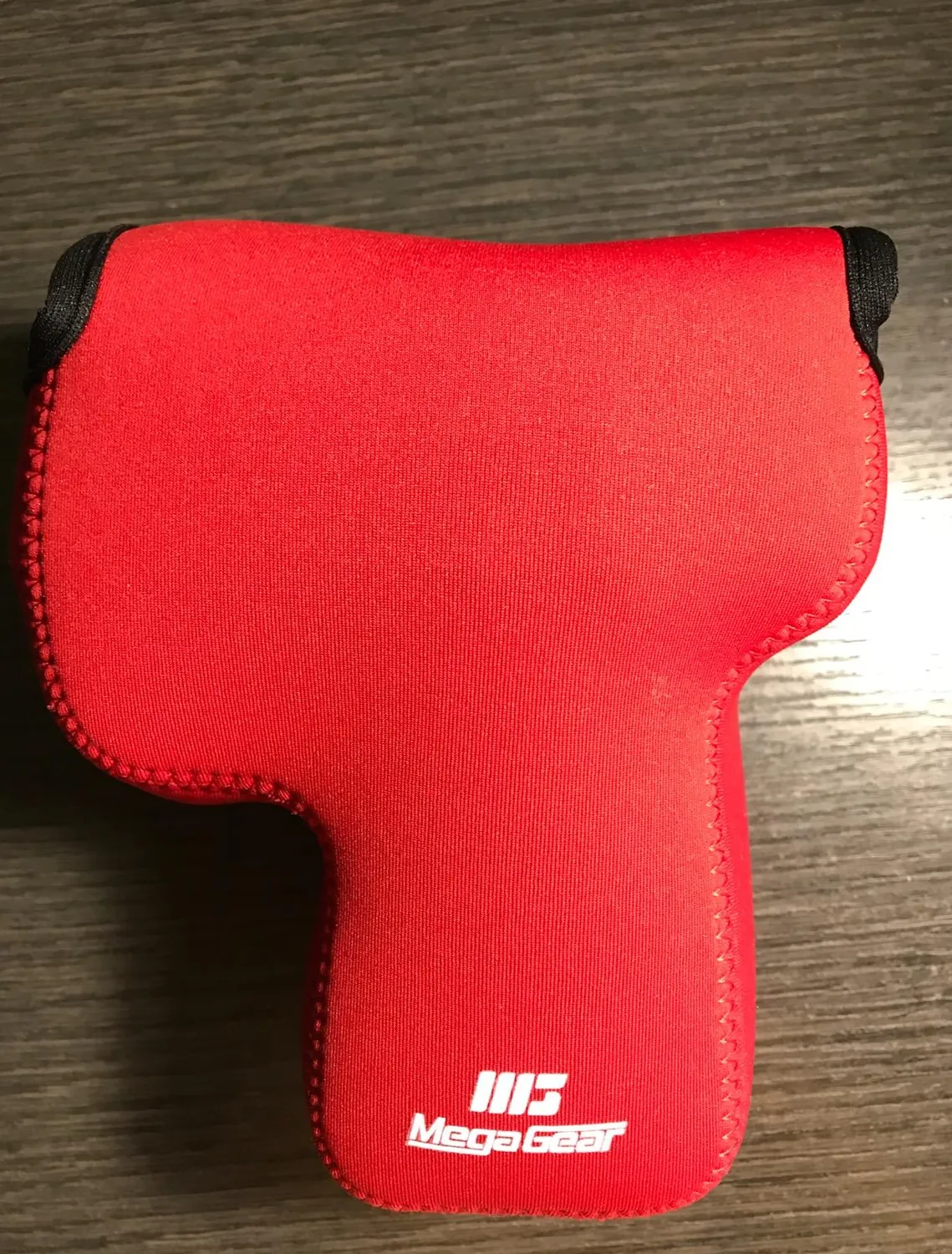 MegaGear custodia neoprene Sony A7 III nera leggera