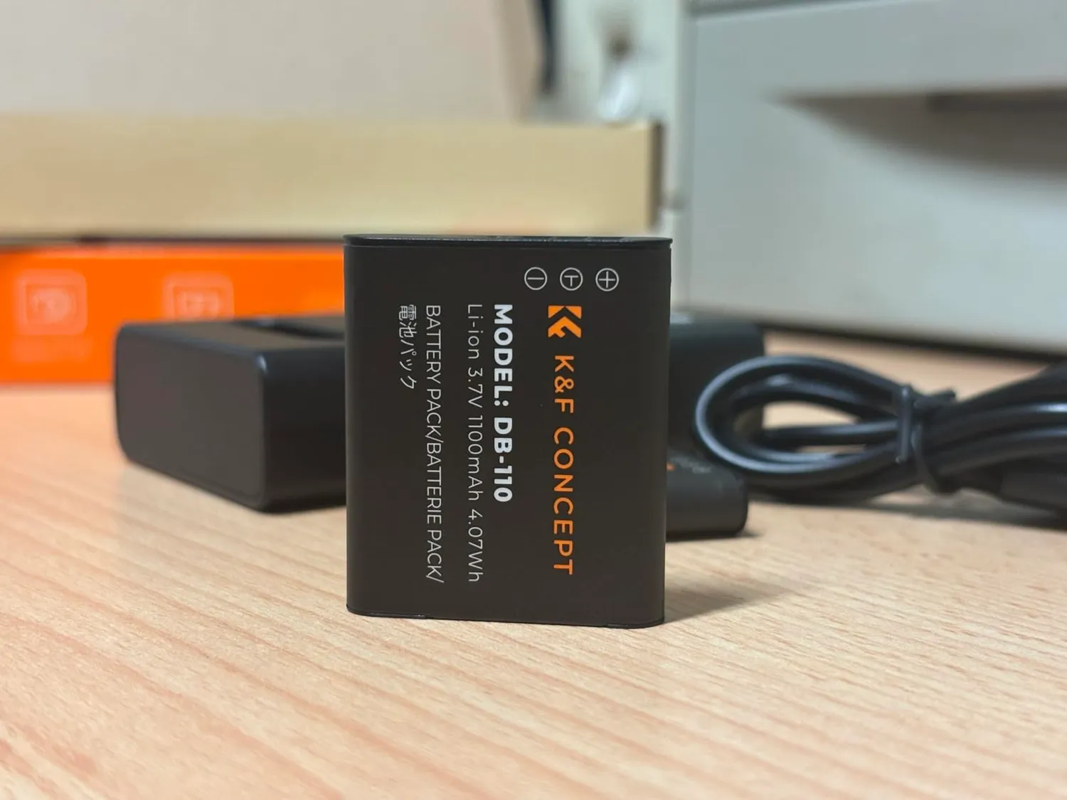 K&F Concept 2 batterie DB-110 1100mAh con caricatore LCD