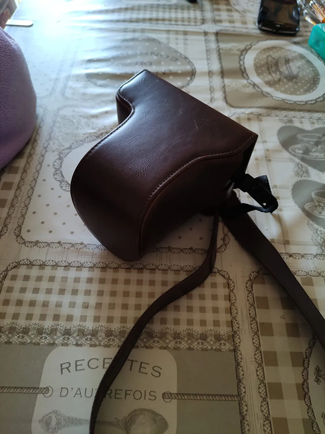 MegaGear Ever Ready Custodia Fujifilm X-A5 Marrone Chiaro