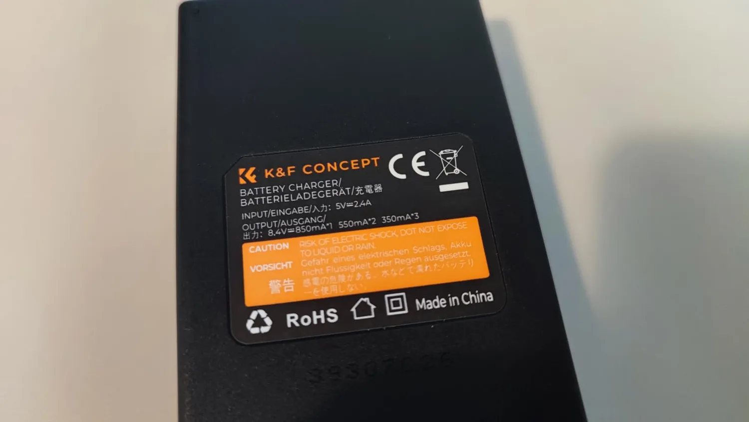 K&F Concept kit 3 batterie LP-E6P 2400mAh + caricabatterie Canon