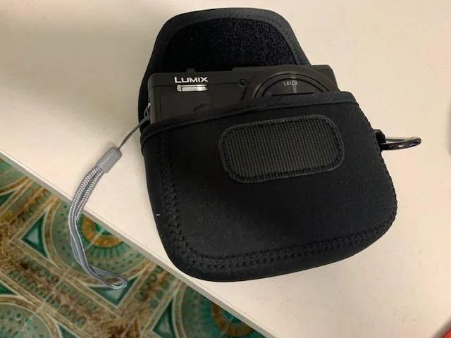 MegaGear custodia neoprene Lumix TZ95 TZ90 nera