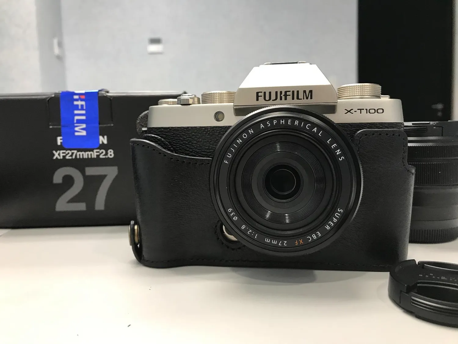 MegaGear Ever Ready custodia fotocamera X-T100 pelle marrone