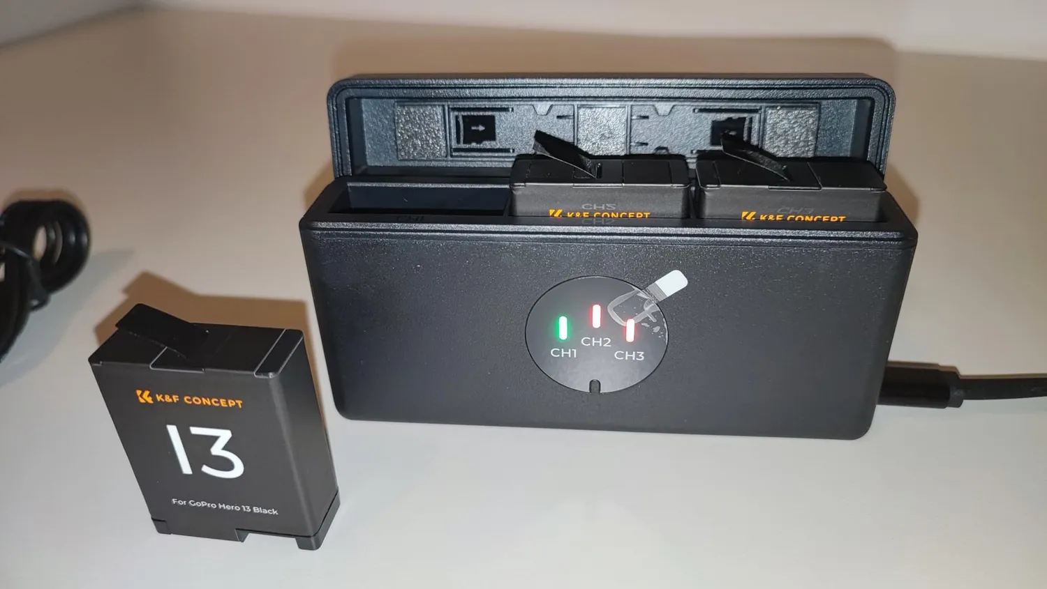 K&F Concept Hero 13 Batterie Enduro 2100mAh Kit 3+Caricatore