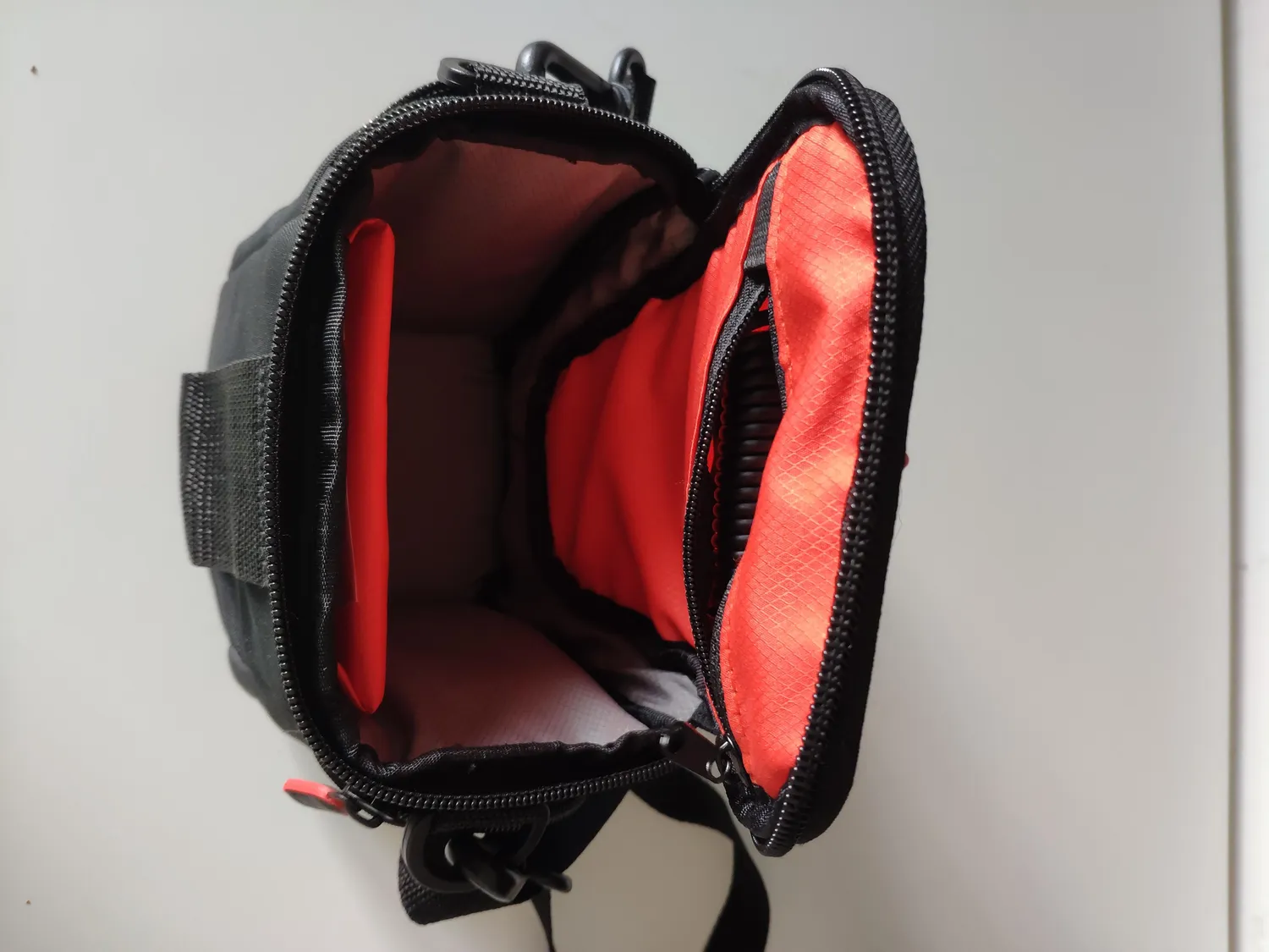 Case Logic DCB-304 custodia fotocamera bridge nero compatta
