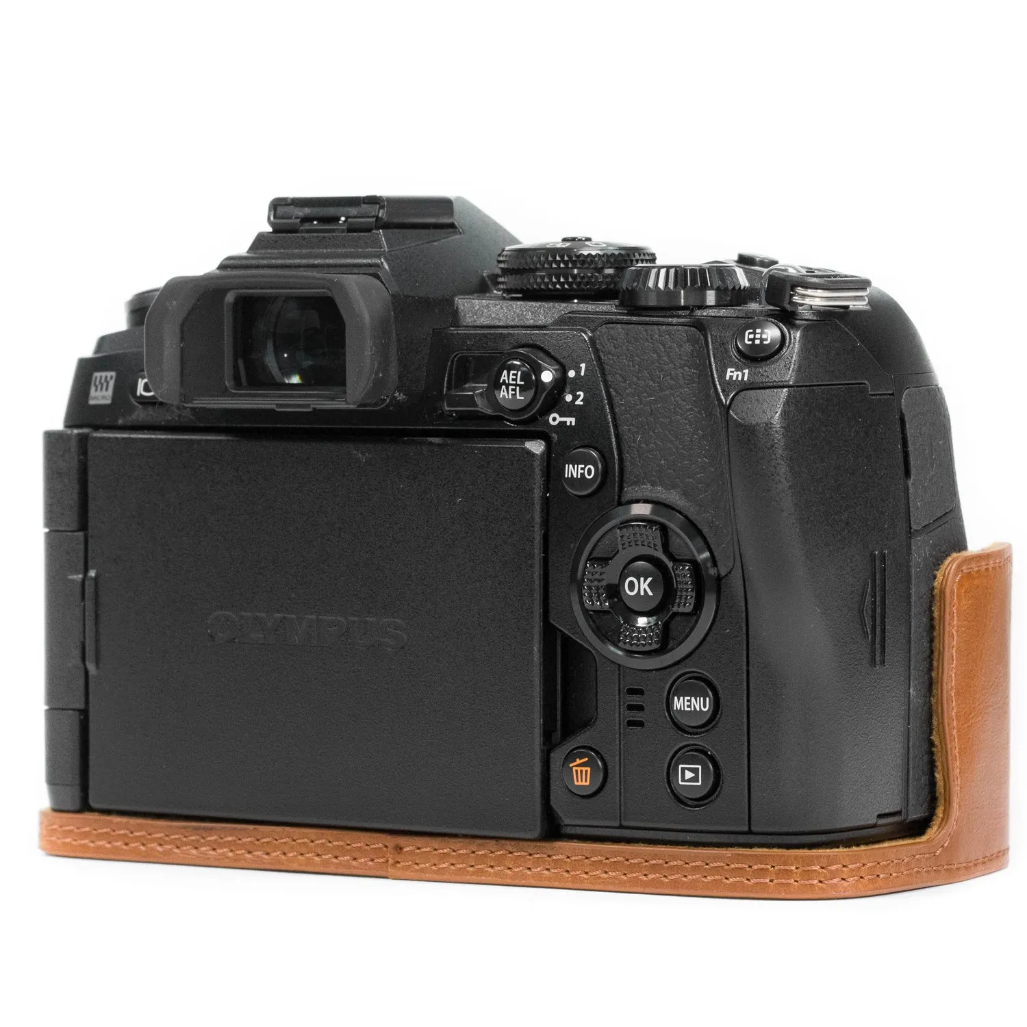 MegaGear Ever Ready Mezza Custodia Pelle Olympus OM-D E-M1 Nero