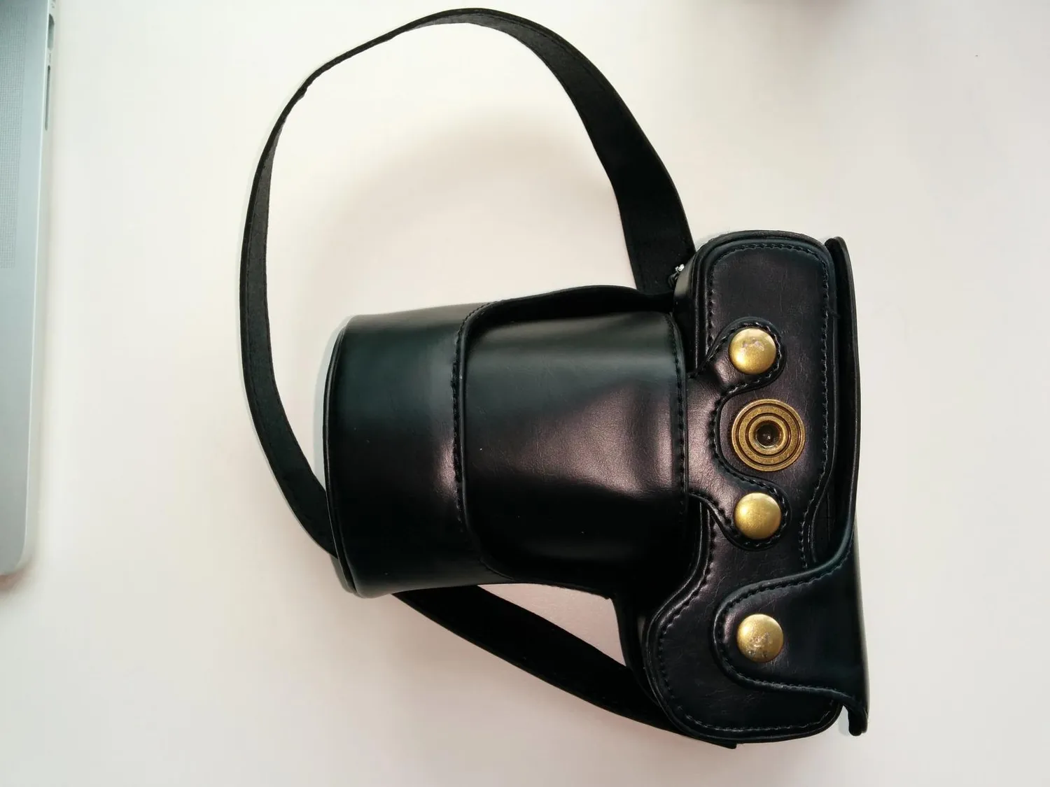 MegaGear Ever Ready custodia ecopelle per Panasonic GX8 14-140mm
