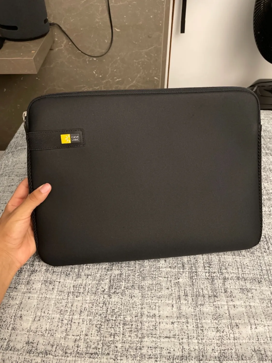 Case Logic LAPS-114 sleeve laptop 14" nera slim