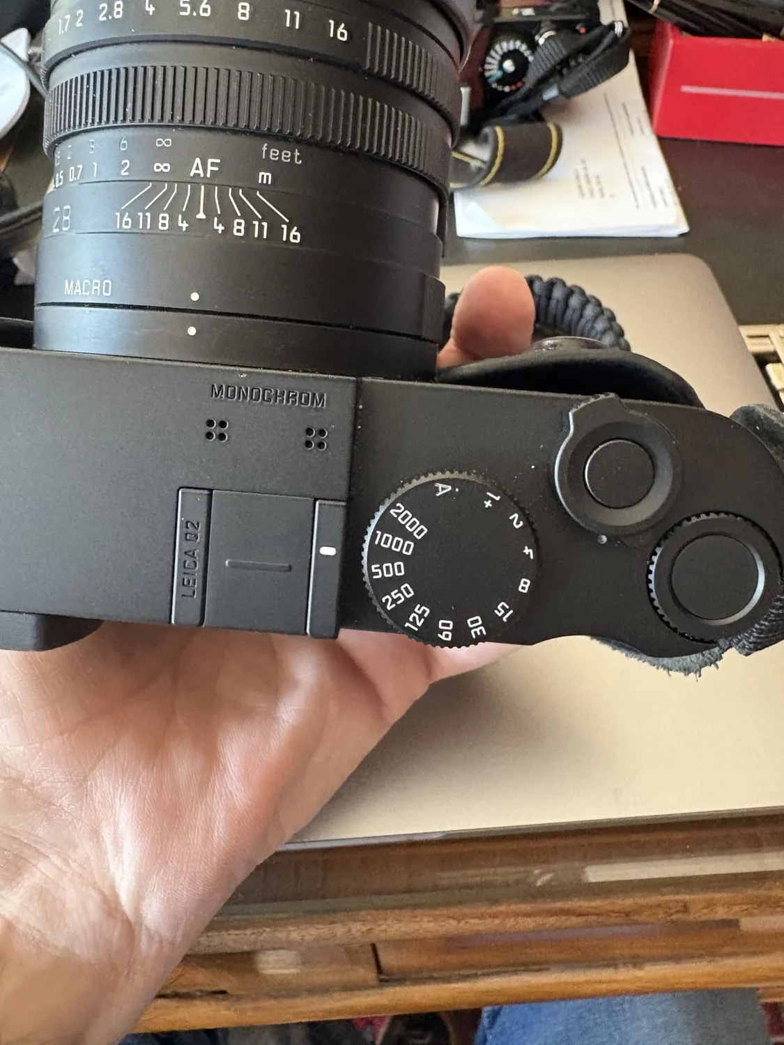 MegaGear Ever Ready custodia Leica Q Q-P Typ 116 nera pelle