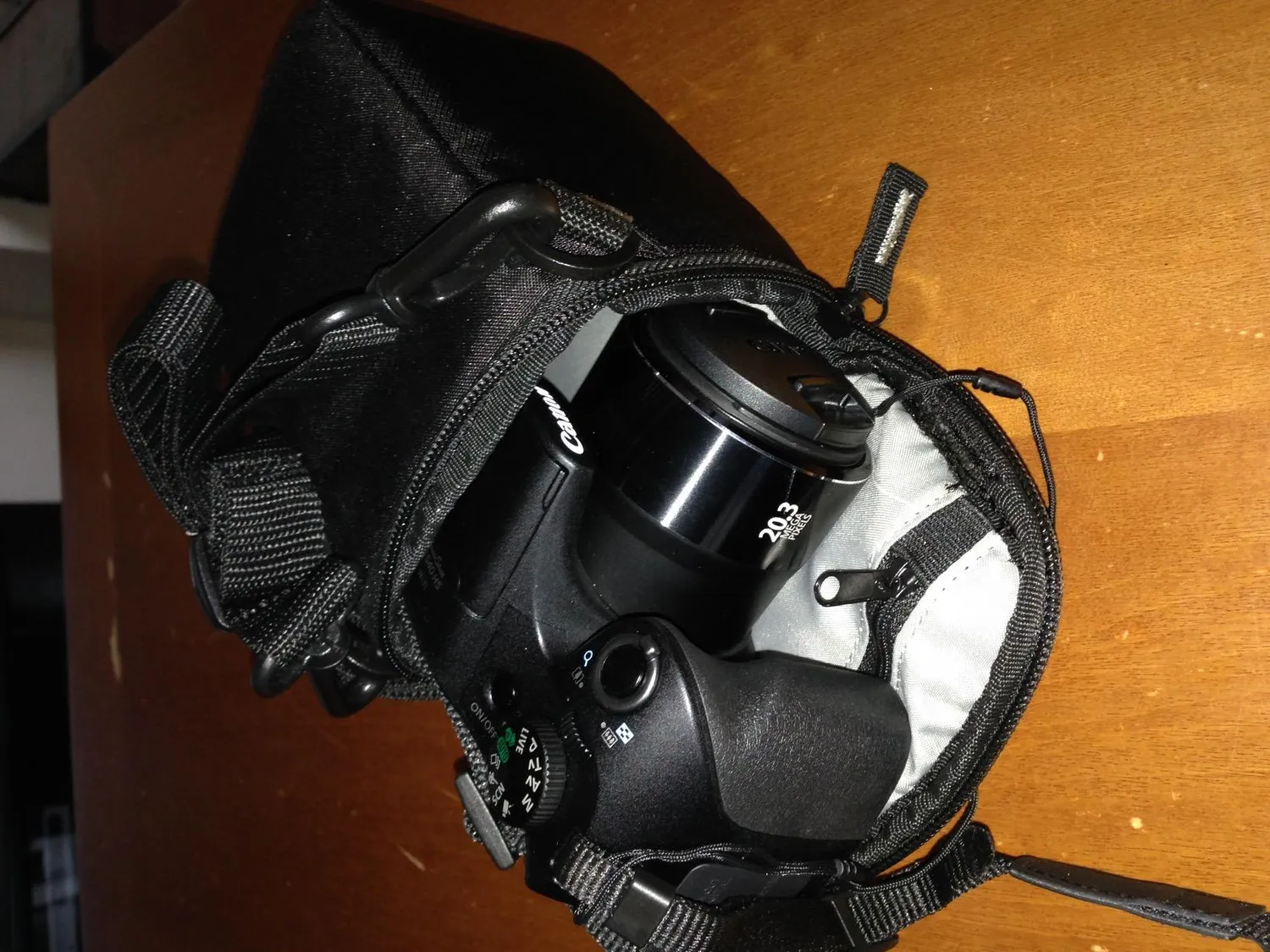 Case Logic TBC-404 custodia fotocamera nero nylon compatta