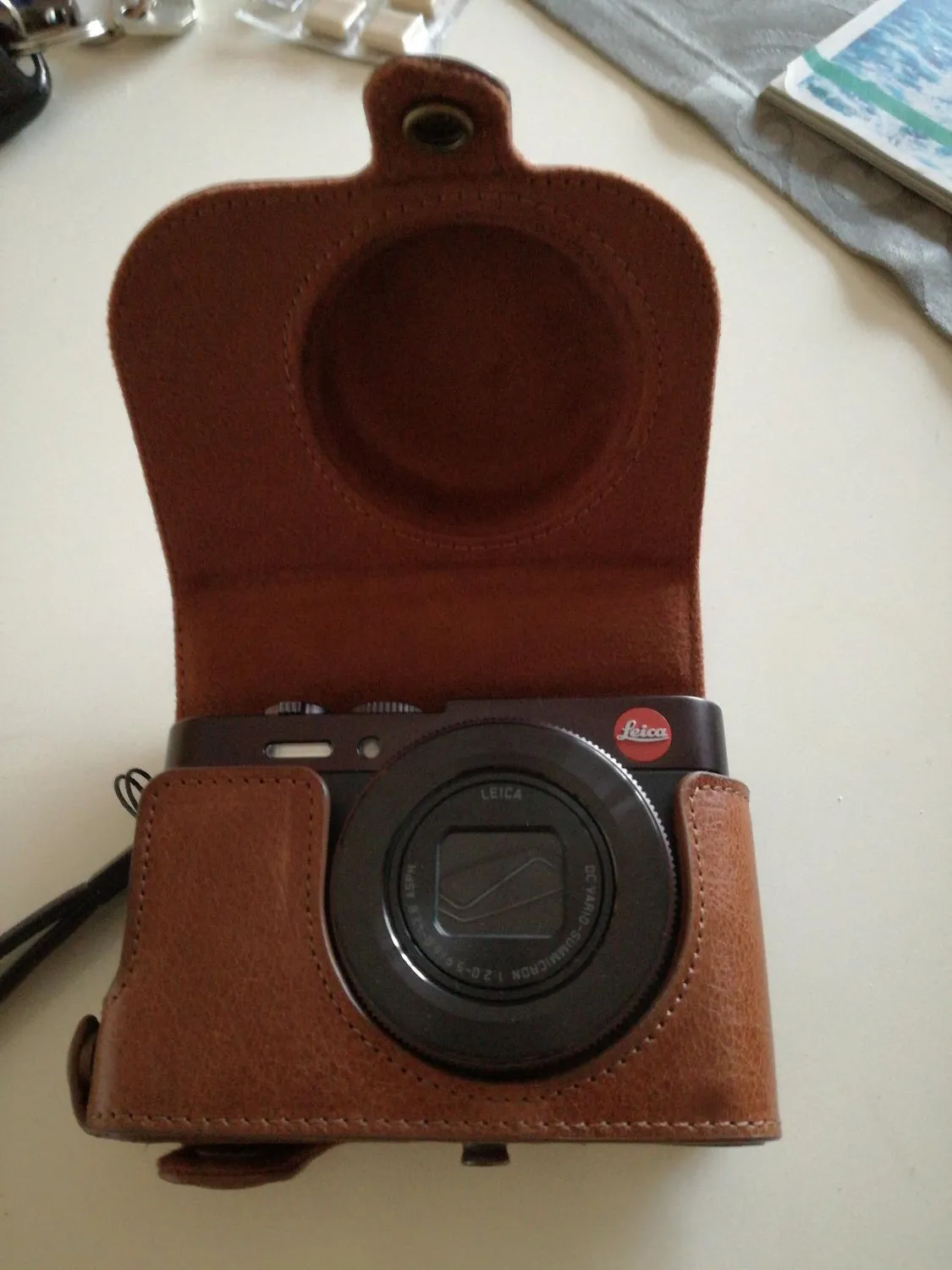 MegaGear MG1286 Ever Ready Custodia Leica C Typ112 vera pelle nera