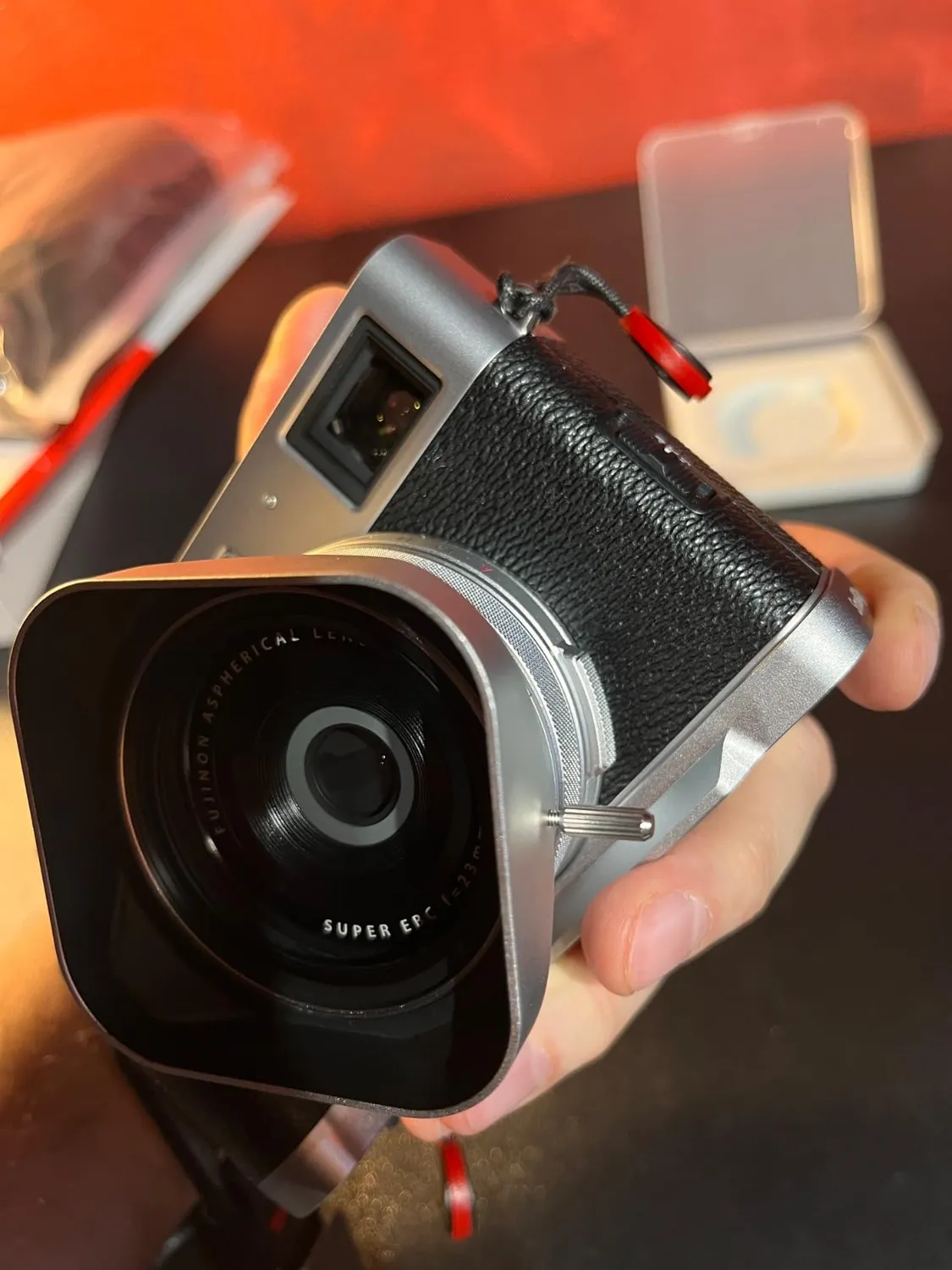 K&F Concept Nano-Xcel filtro UV Fujifilm X100 con tappo