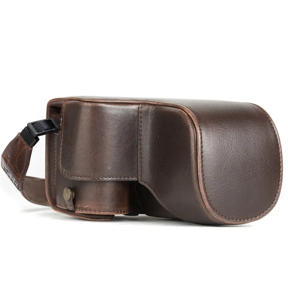 MegaGear A6500 16-70 18-135 custodia pelle marrone scuro