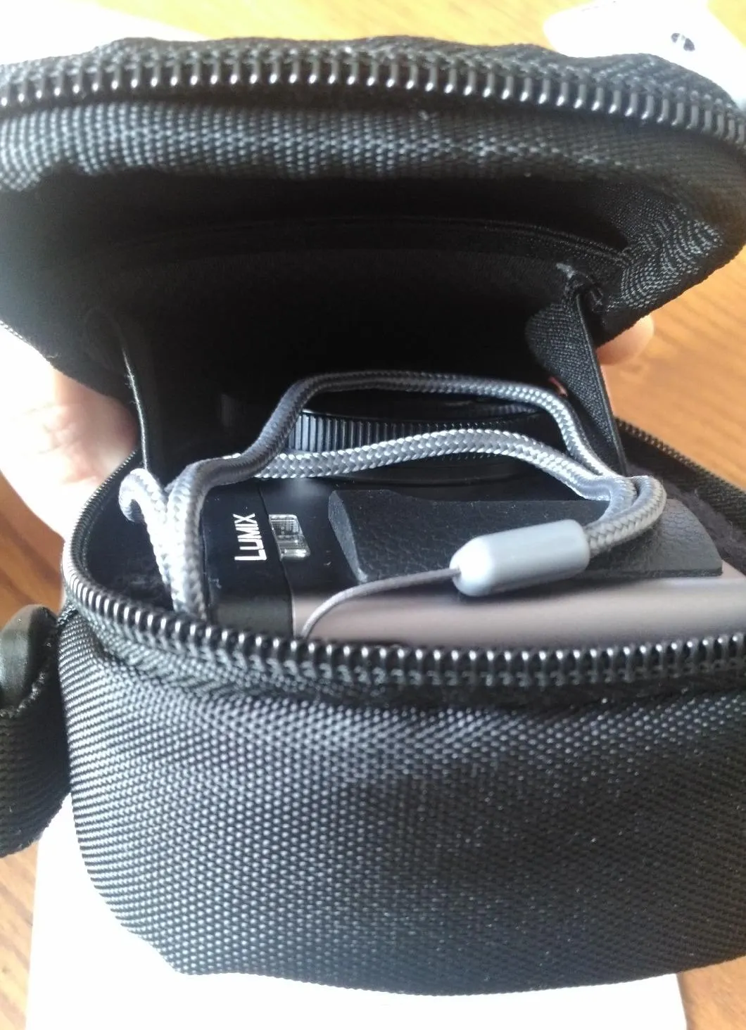 Case Logic QPB-202 custodia compatta nera per flash