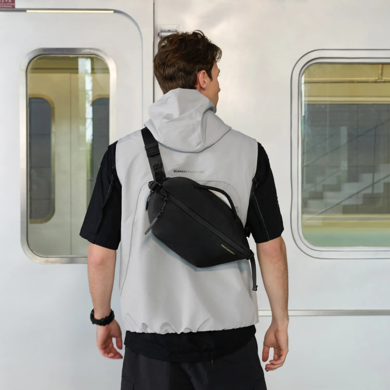 VSGO Black Snipe borsa foto 4L nera da petto waterproof