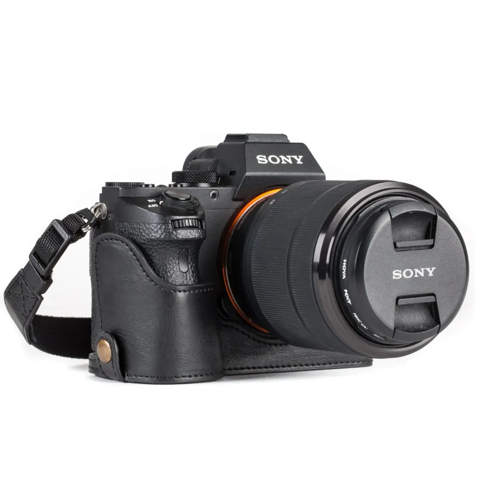 MegaGear Ever Ready Mezza Custodia Sony A7 II A7R II Nero