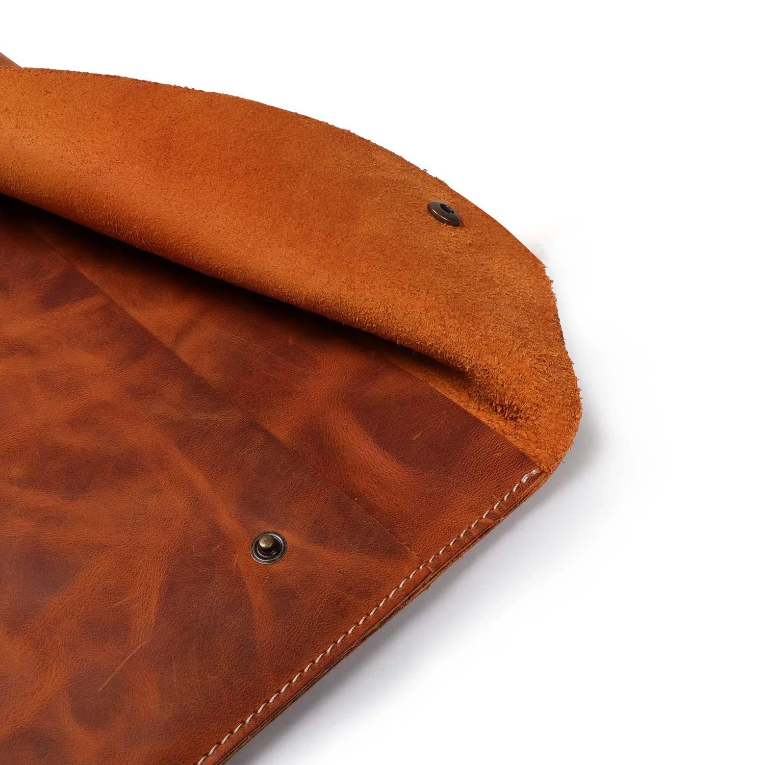 MegaGear Leather custodia laptop 13,3" vera pelle cammello