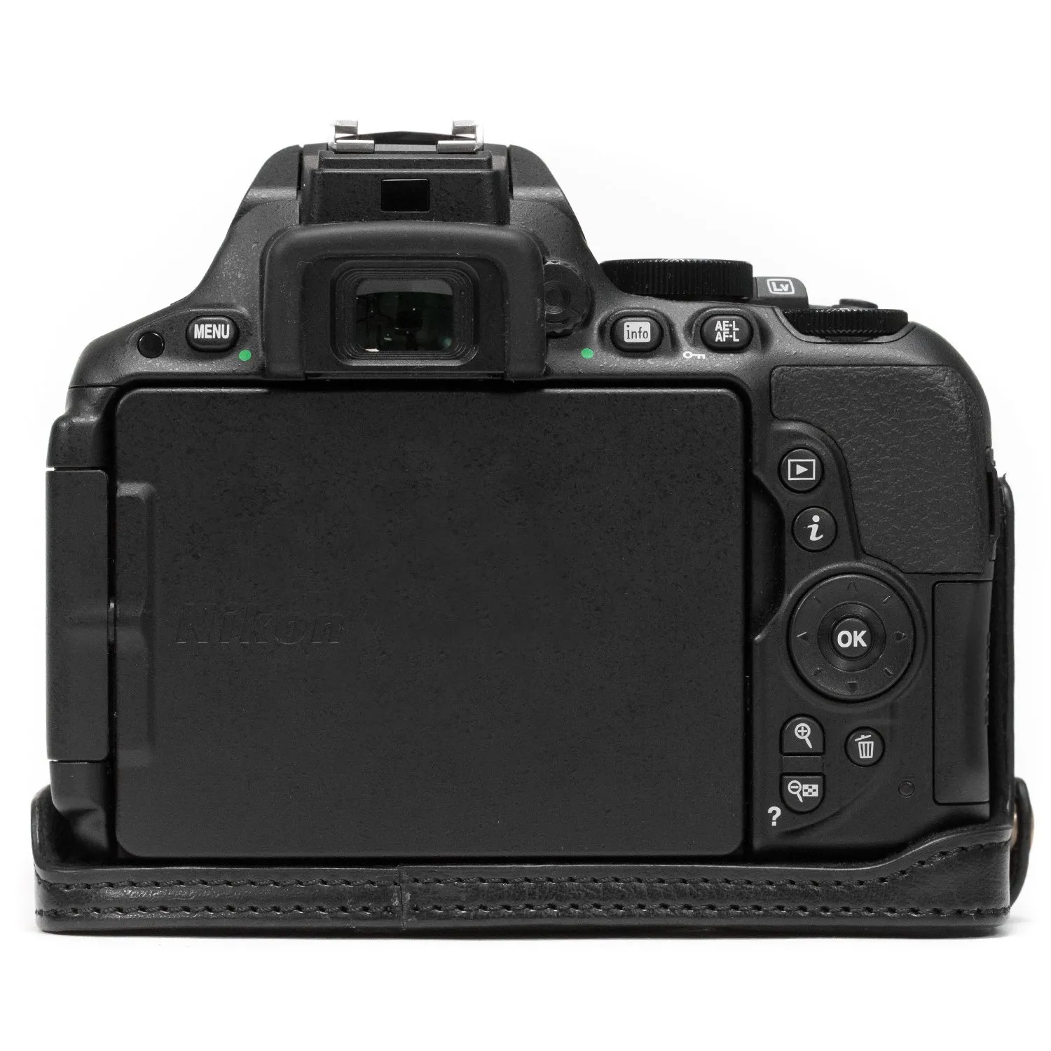 MegaGear Ever Ready Mezza Custodia Pelle Nikon D5600 Nero