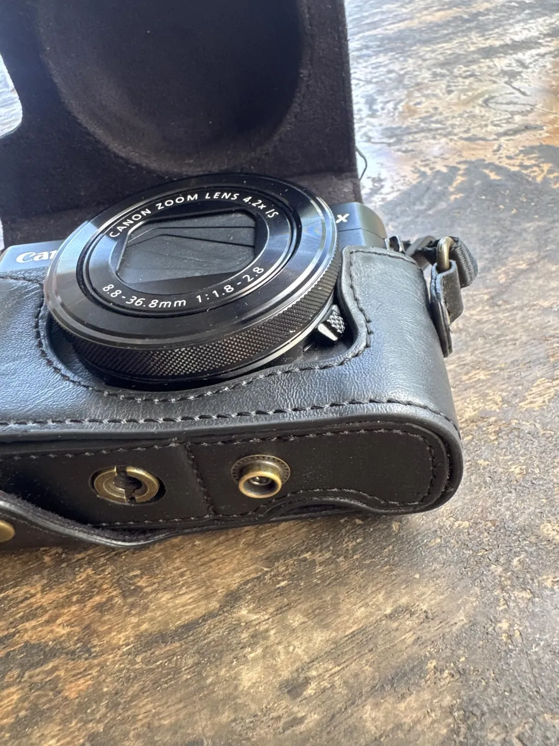 MegaGear Ever Ready G7 X Mark II custodia pelle compatta