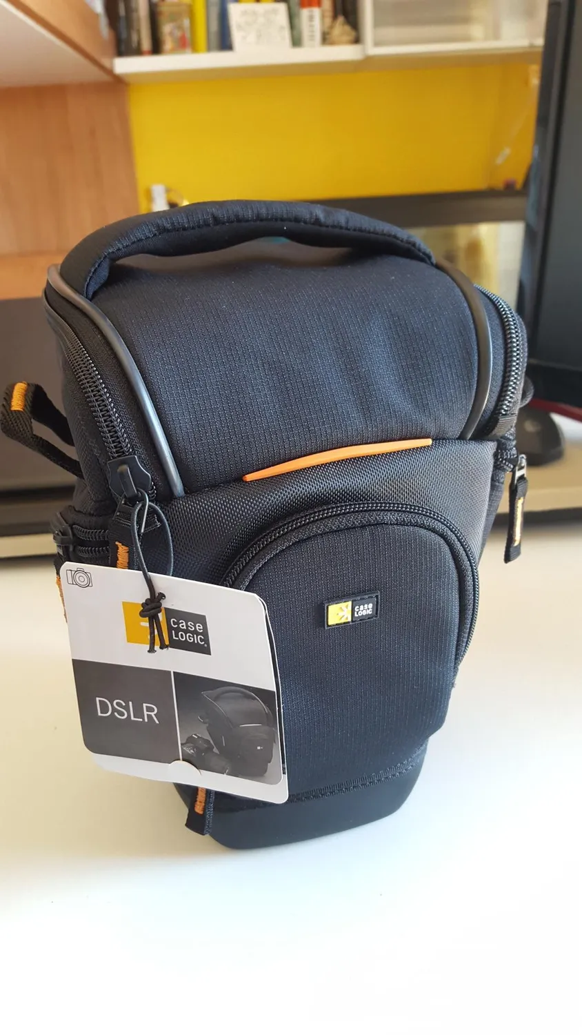 Case Logic SLRC-201 fondina reflex nylon nero memory foam