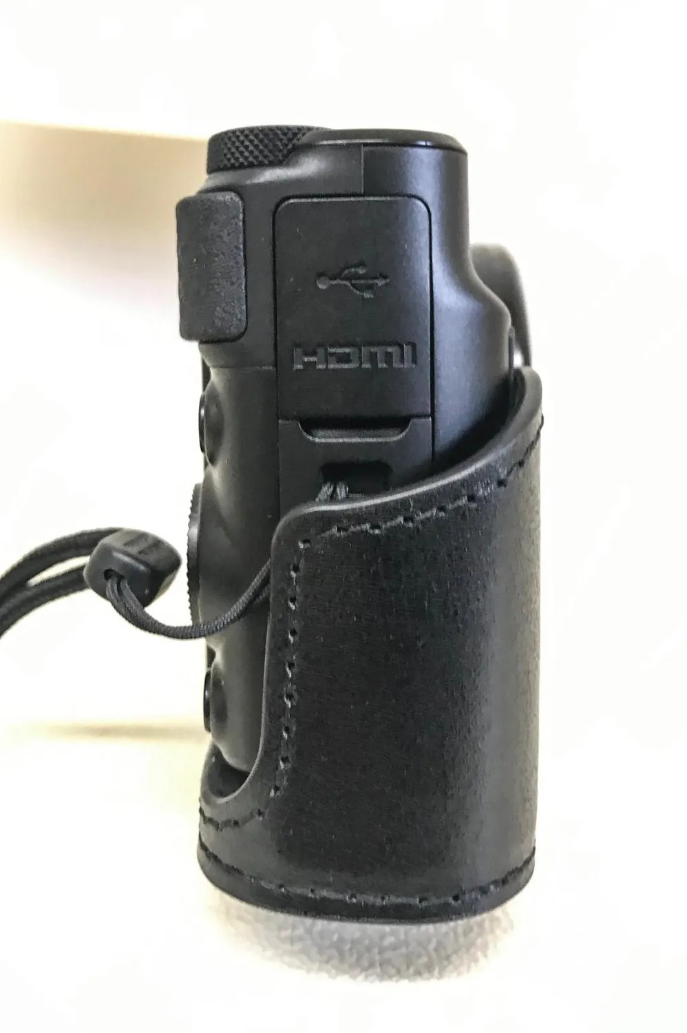 MegaGear Ever Ready custodia pelle Canon SX740 SX730 marrone