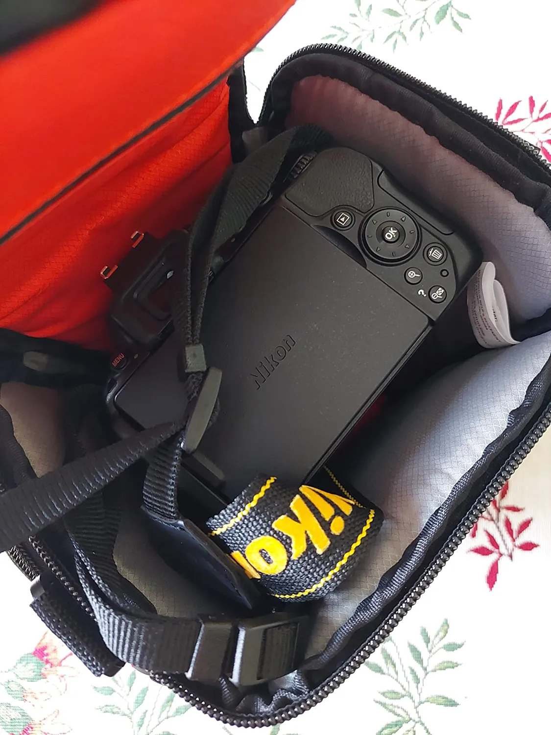 Case Logic DCB-306 borsa reflex nylon nero