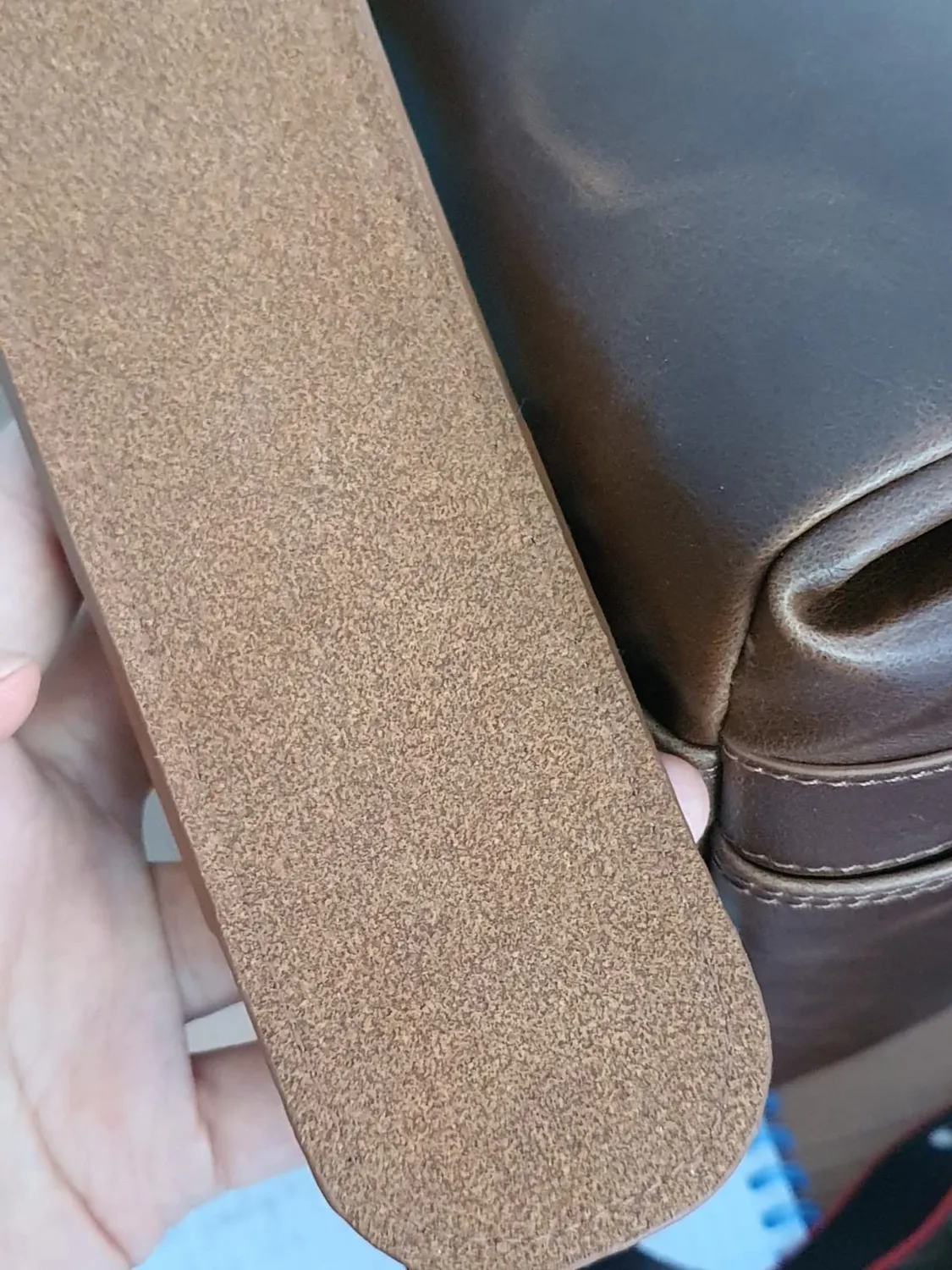 MegaGear MG1524 borsa tracolla pelle marrone chiaro mirrorless