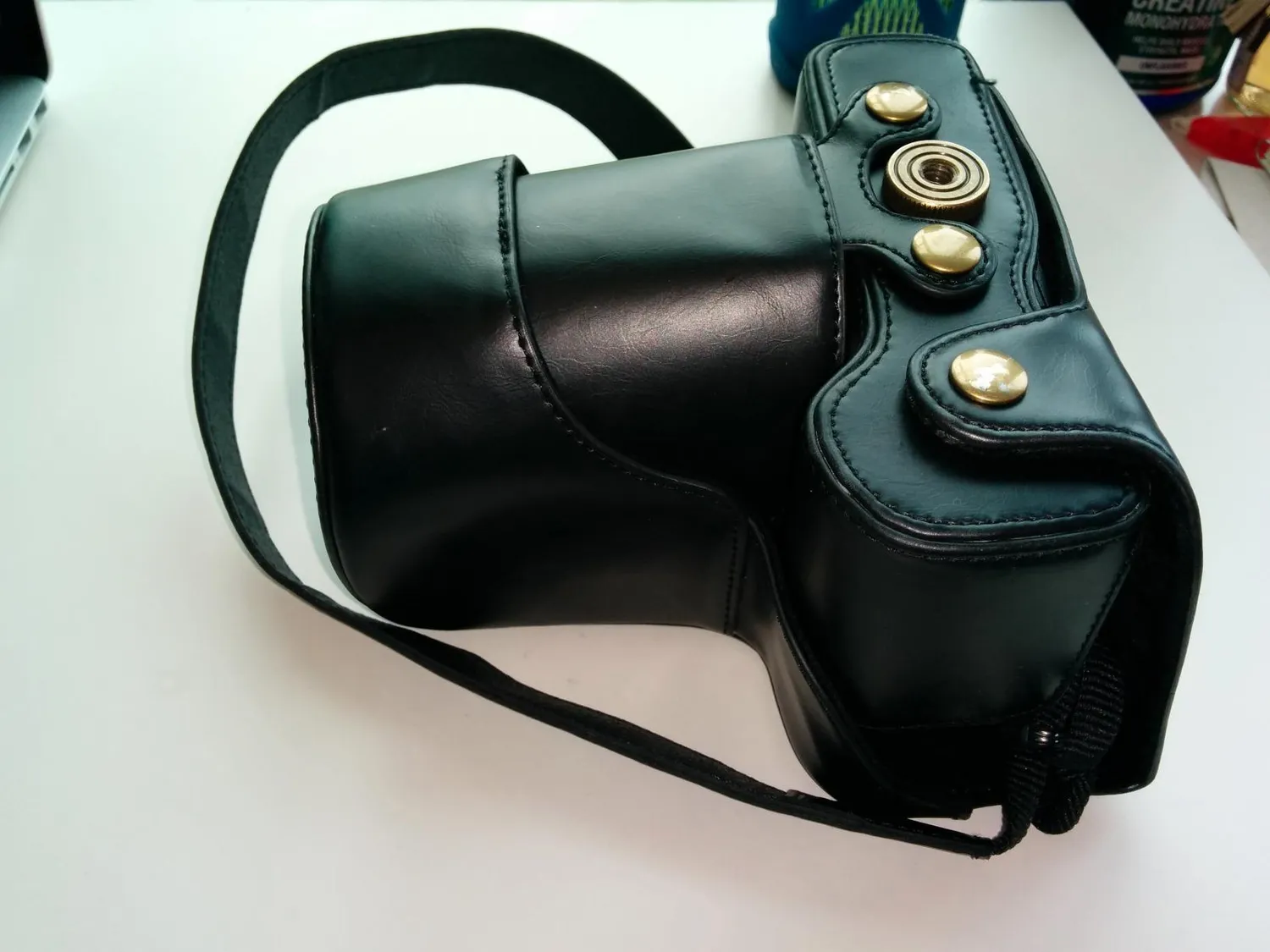 MegaGear Ever Ready custodia ecopelle per Panasonic GX8 14-140mm
