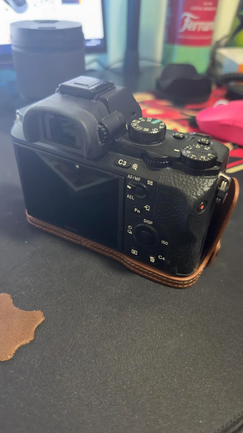 MegaGear Ever Ready custodia A7 II A7R II A7S II nera vera pelle